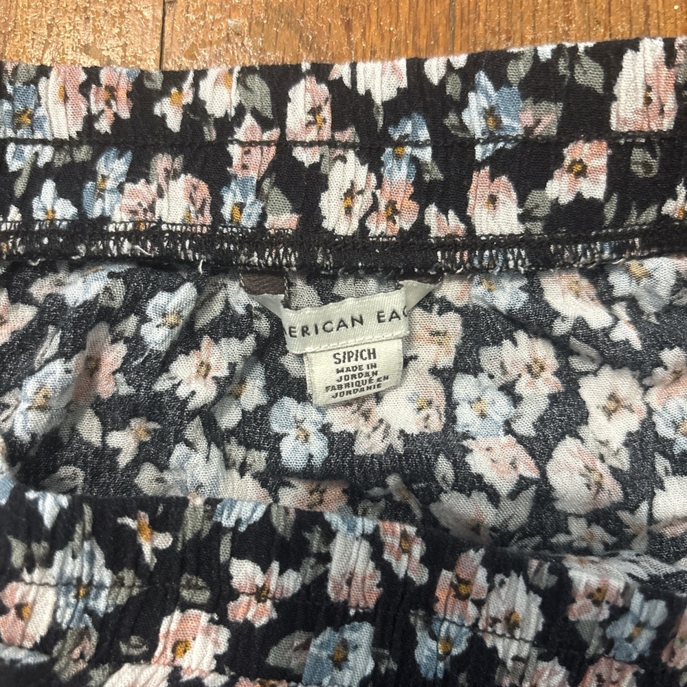 American Eagle Outfitters Kids Floral Leggings - Black, Pink, and Blue